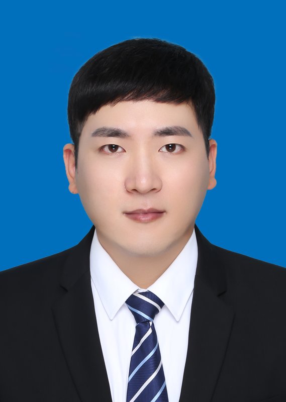 李林林